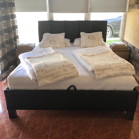 Regina Delux Apartman 귤러 외부 사진