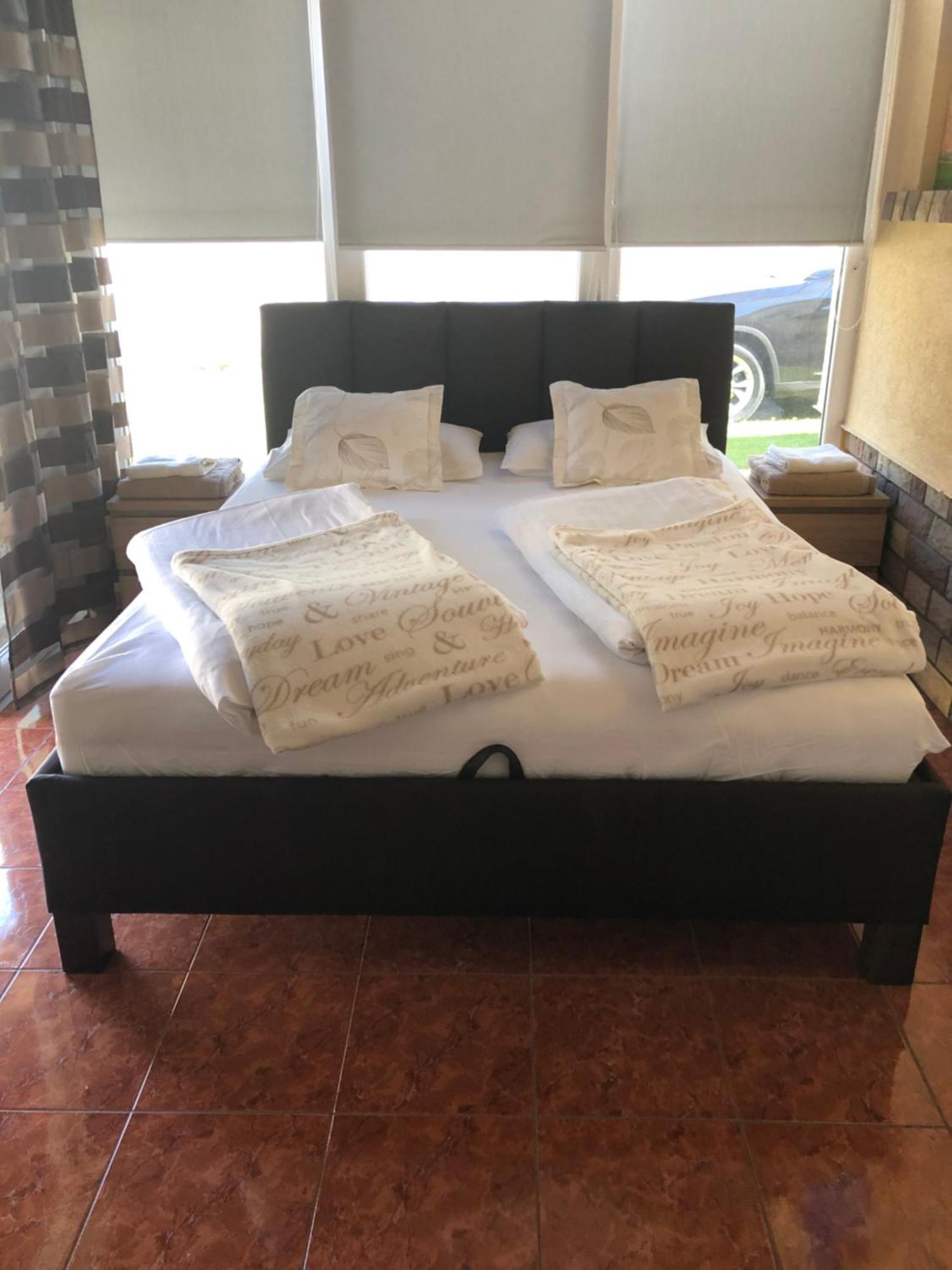 Regina Delux Apartman 귤러 외부 사진