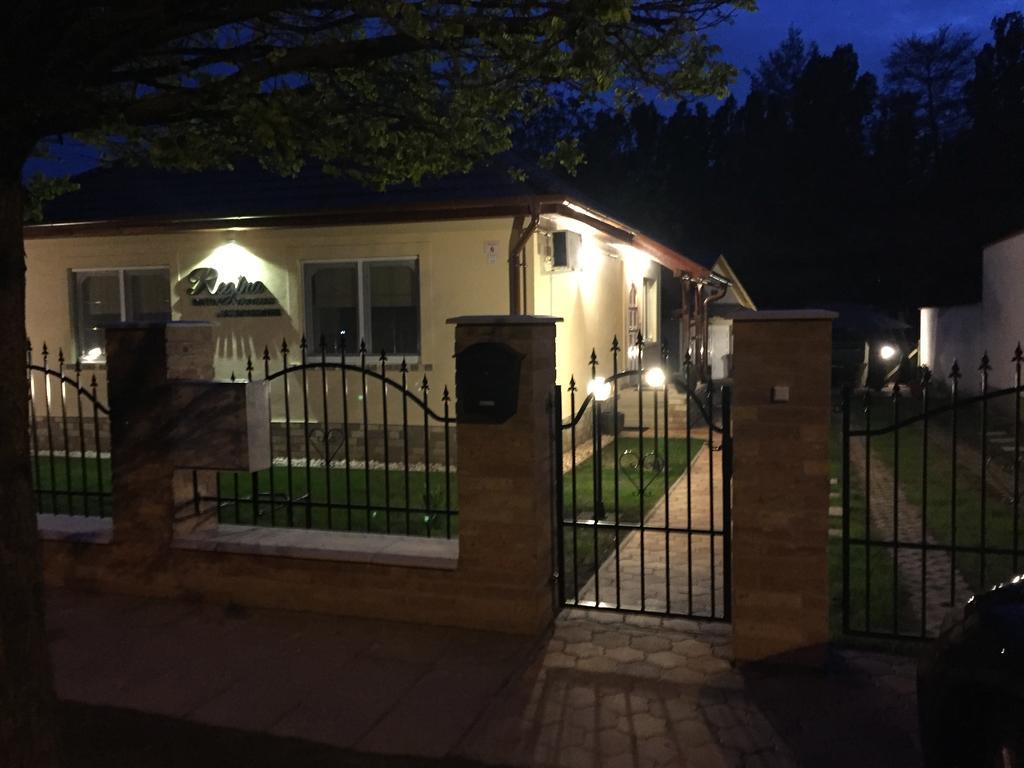 Regina Delux Apartman 귤러 외부 사진